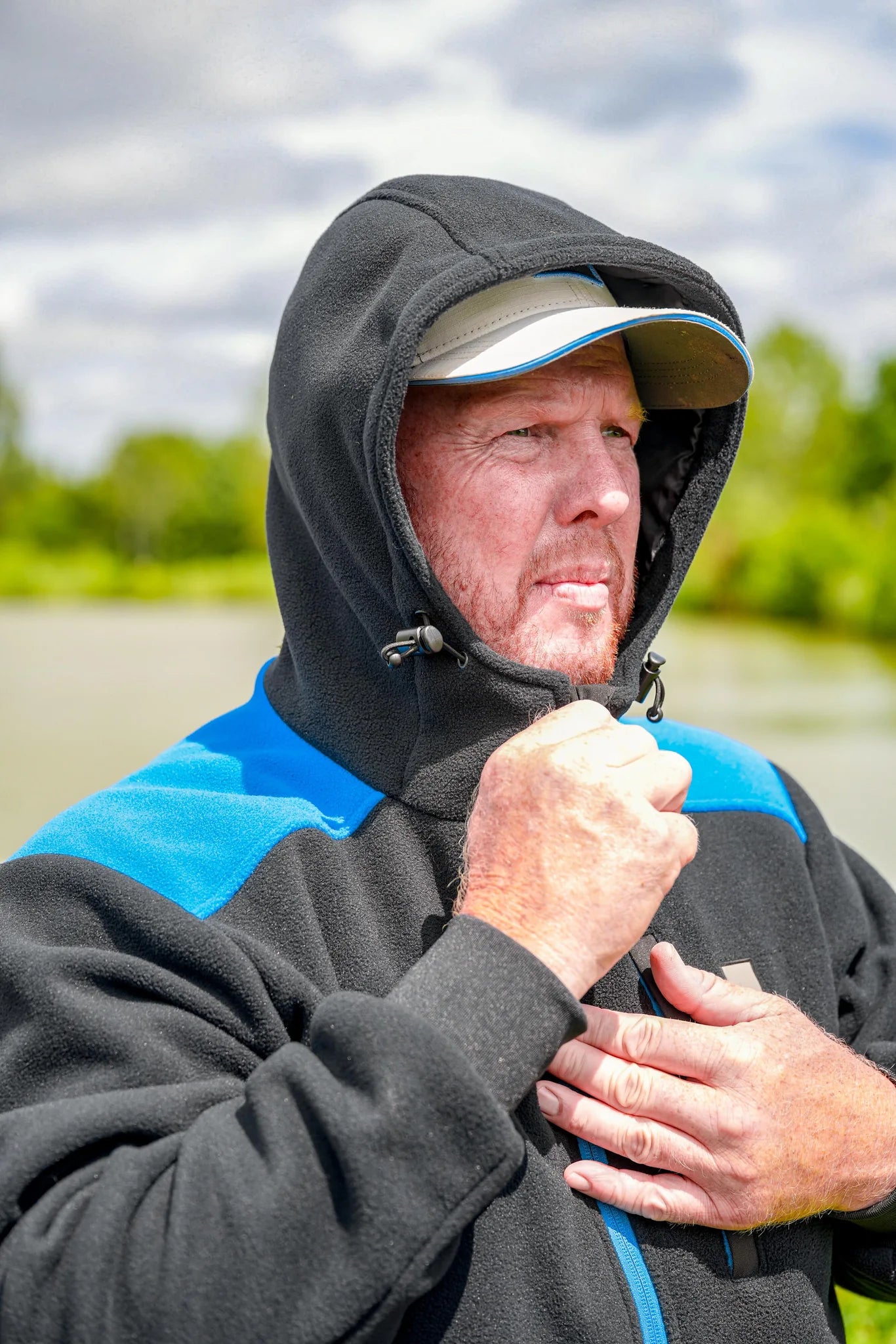 Preston Windproof Fleece Jacket capuchon detail
