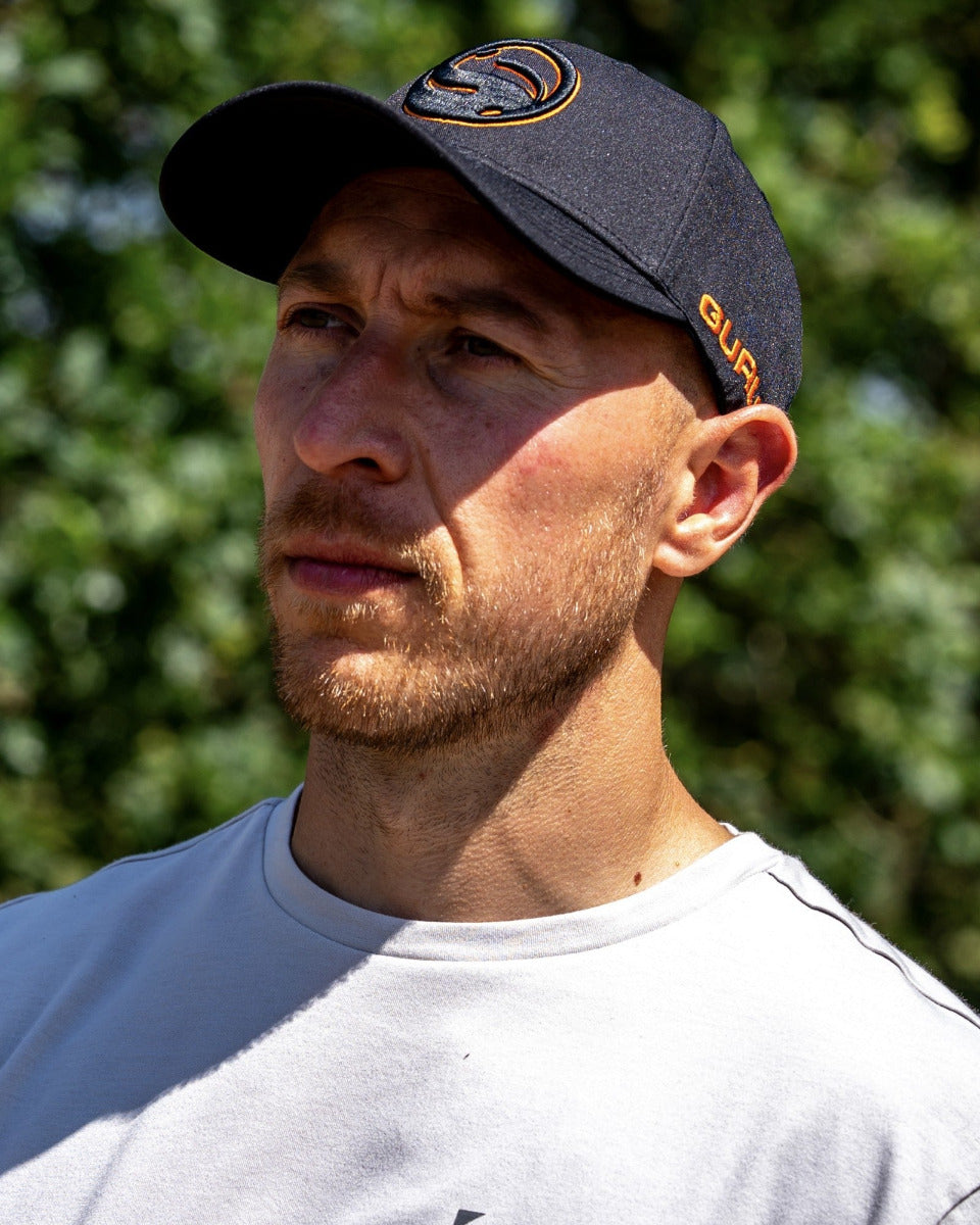 Guru black 3D cap