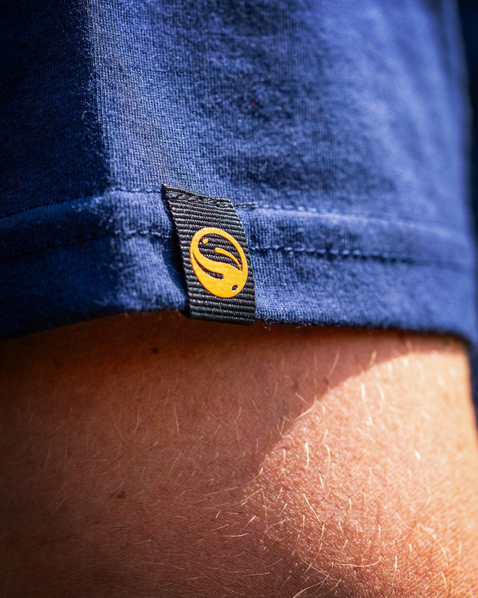 Guru glitch navy tee