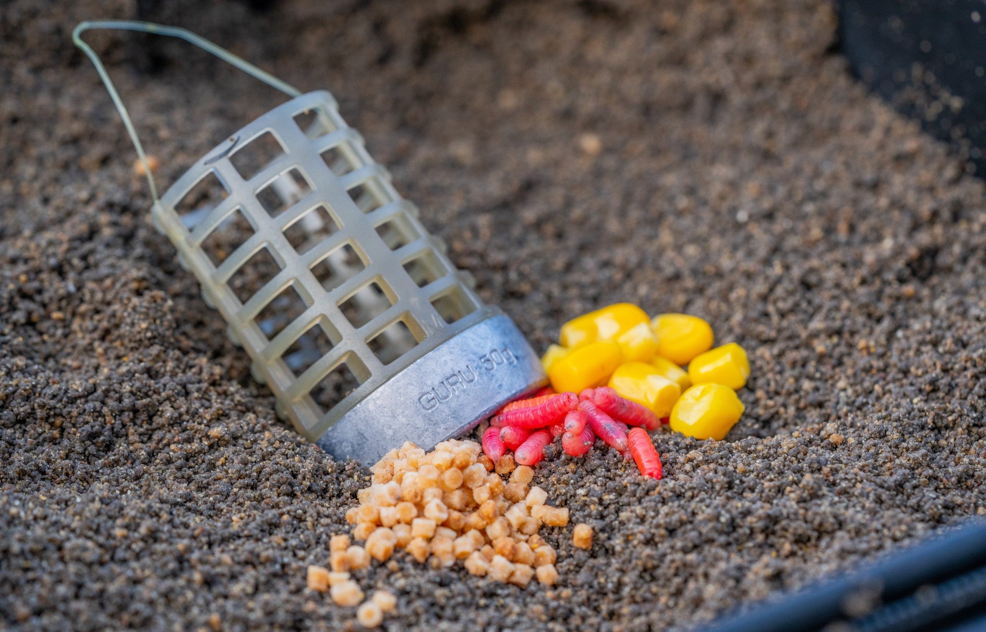 Guru bait up x-change feeder caged