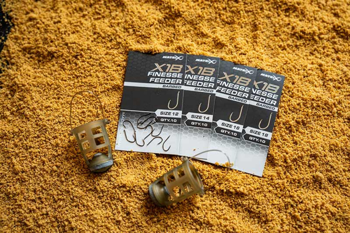 Matrix X1B Finesse feeder