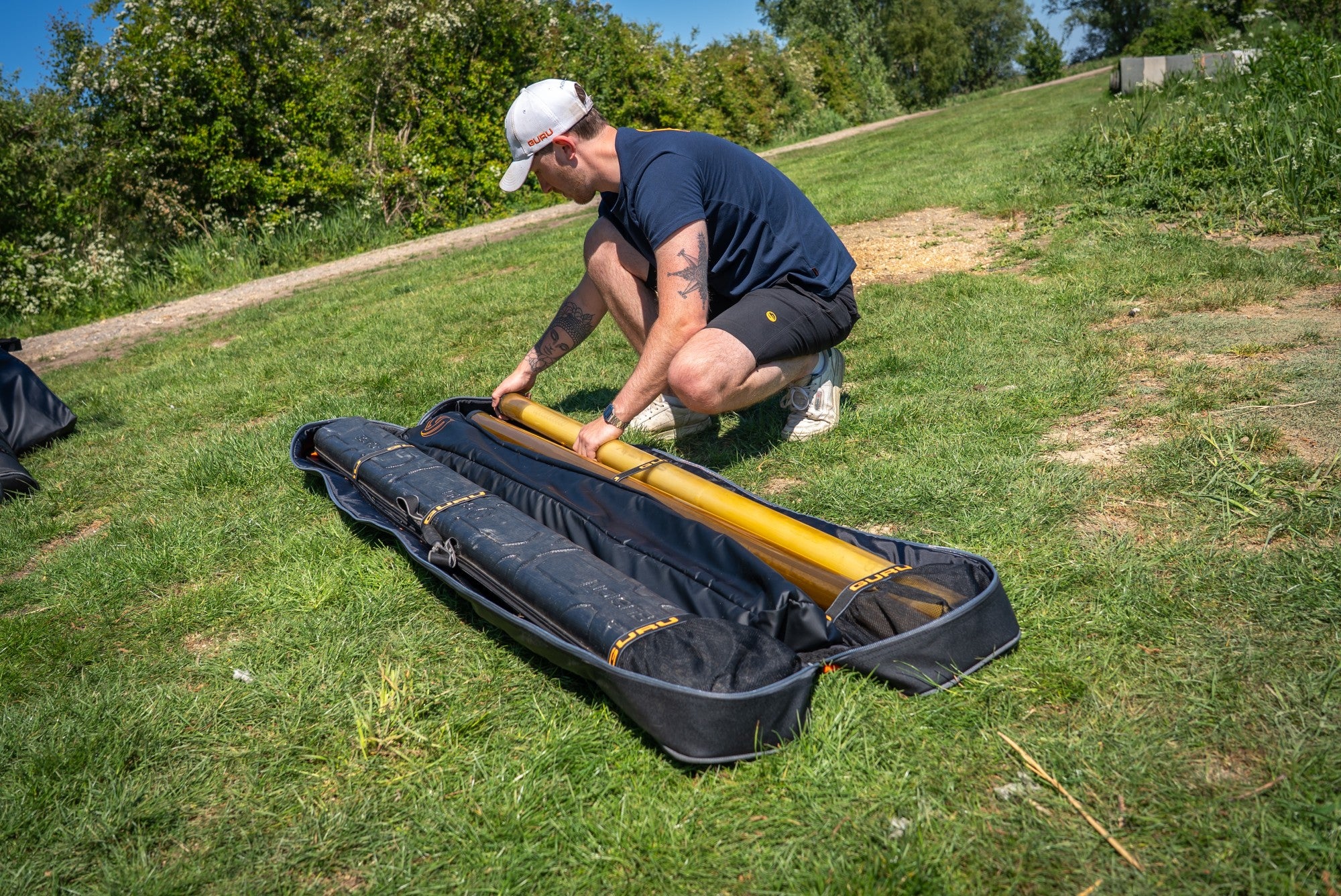 TEAM GURU POLE HOLDALL