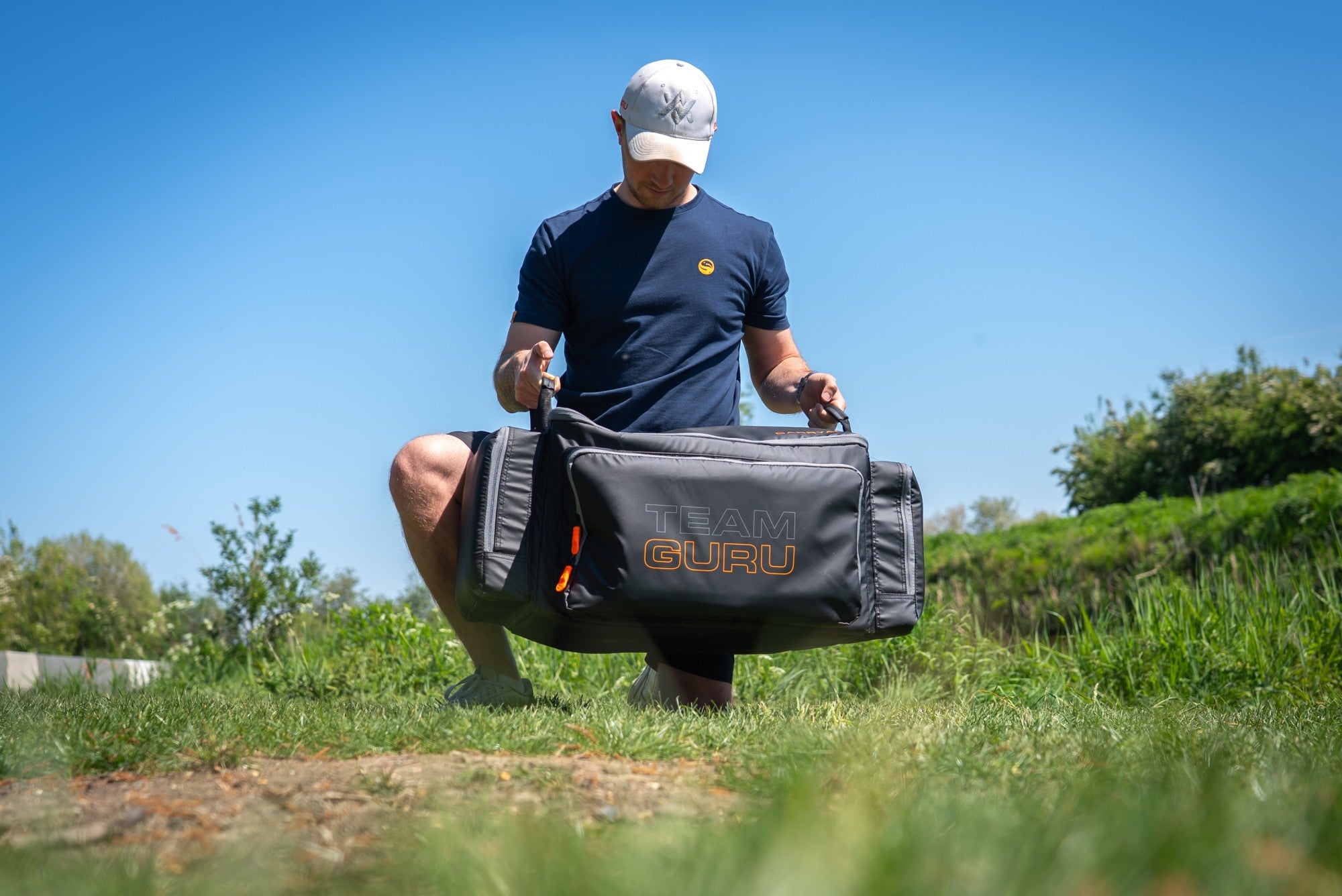 TEAM GURU CARRYALL