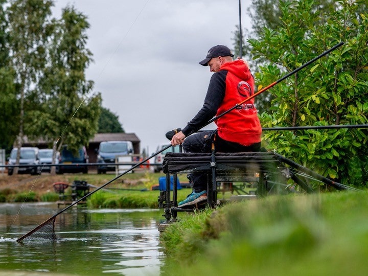 GRD275-n-gauge-pro-f1-landing-net-handle-270