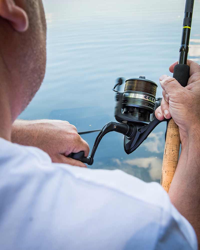 AQUOS ULTRA 6000 REEL