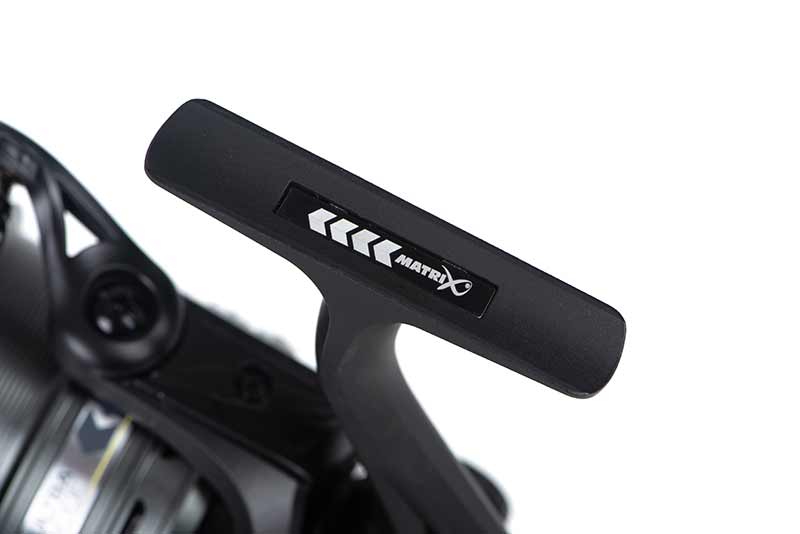 AQUOS ULTRA 6000 REEL