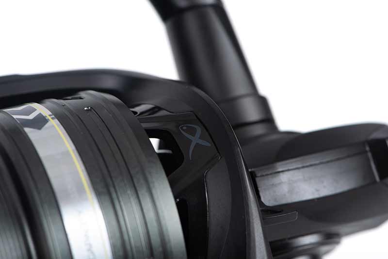 AQUOS ULTRA 6000 REEL