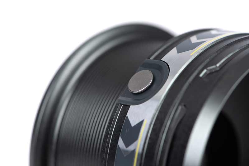 AQUOS ULTRA 6000 REEL