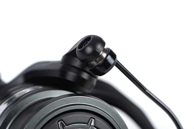 AQUOS ULTRA 6000 REEL