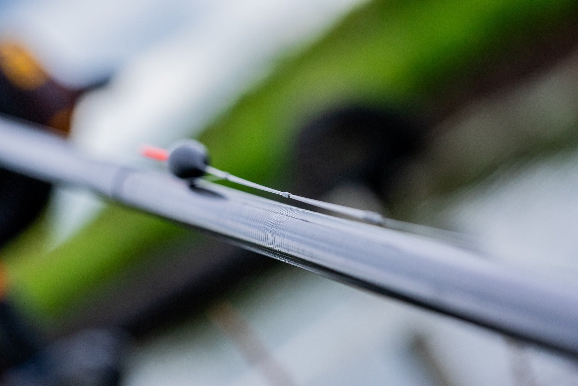 Guru ligger carbon floats