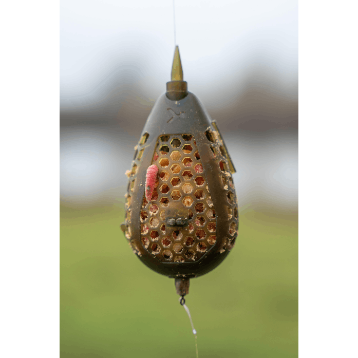 CAMO GRUB FEEDERS