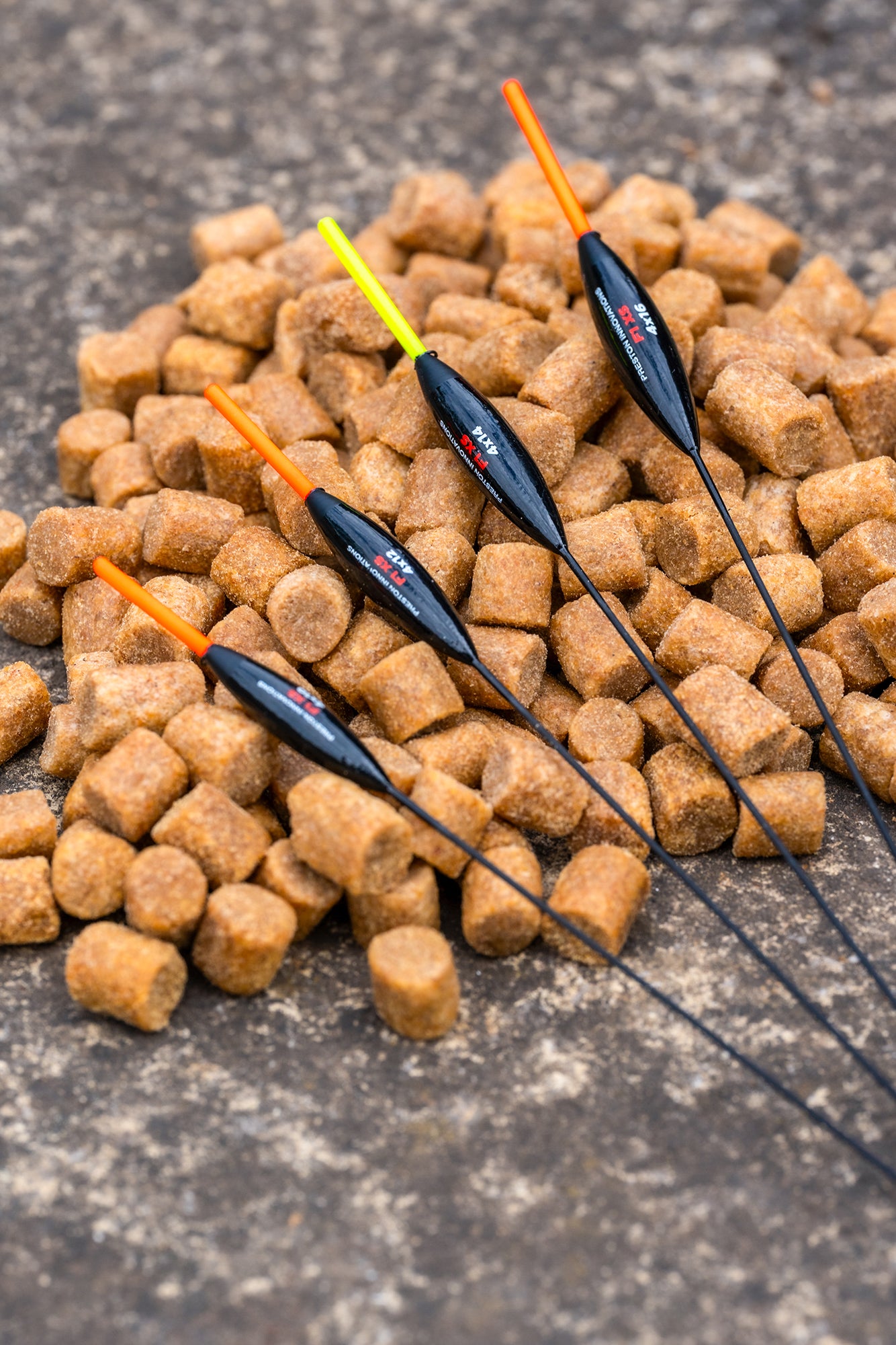 F1 XS POLE FLOATS (10 stuks of €2,34/stuk)