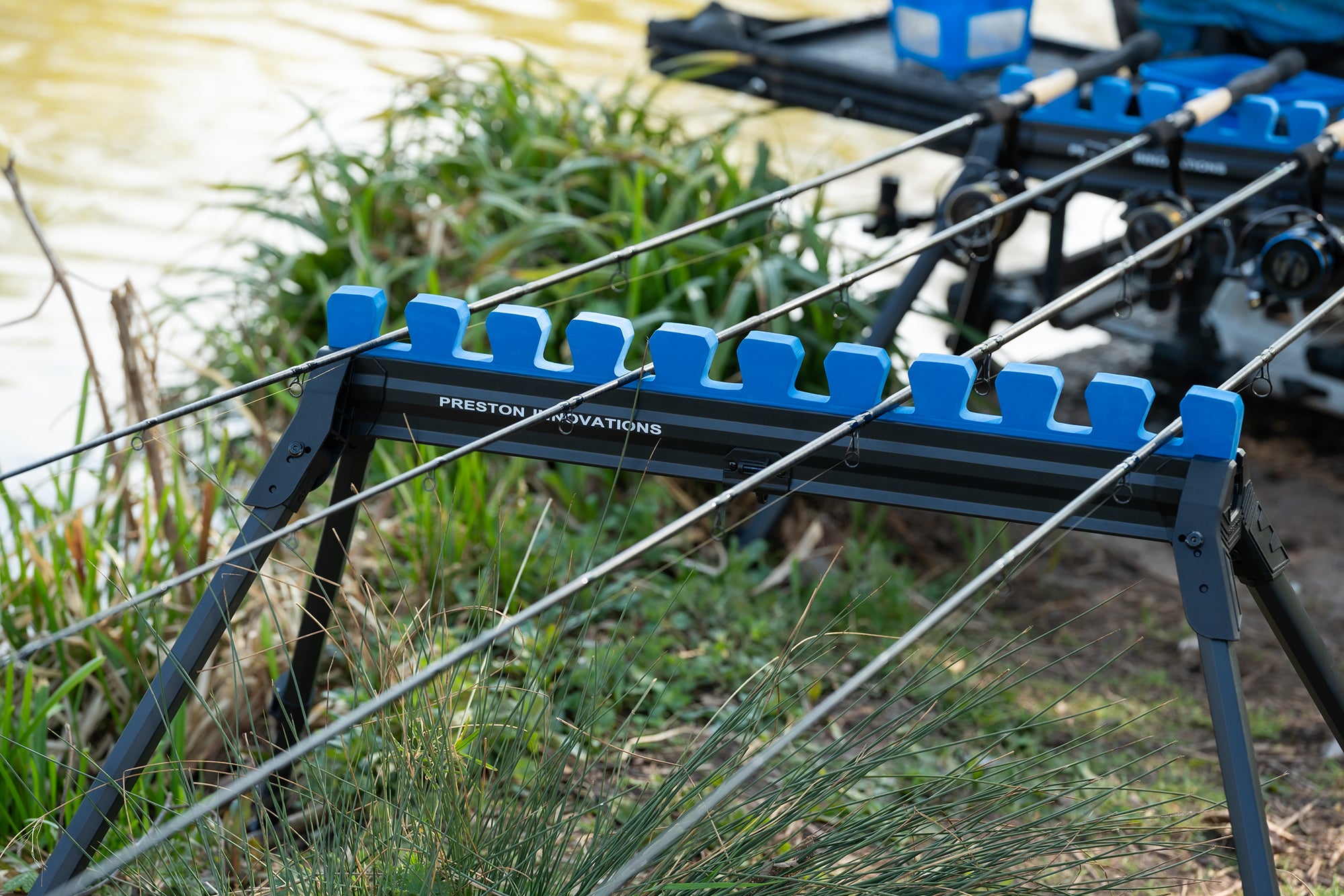 INCEPTION PRO ROOST STANDARD / DELUXE 🔝