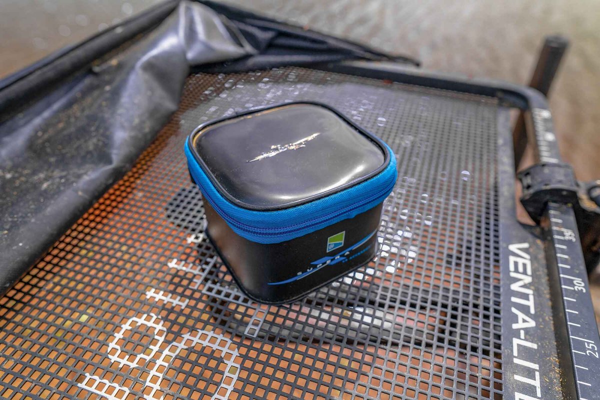 Preston supera x xs eva accessory case