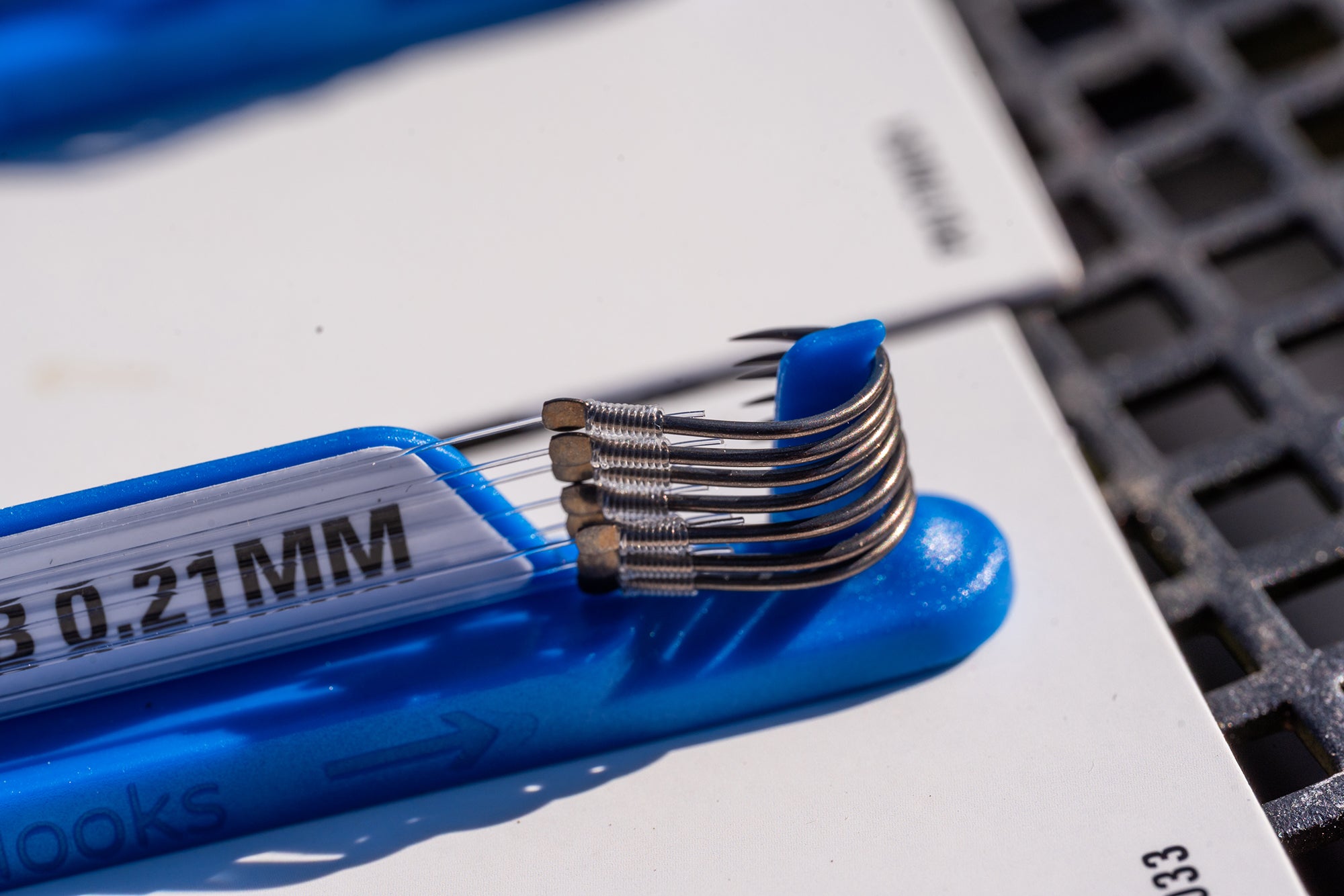 XS02-B MAG STORE HOOKLENGTH 6” - 15CM