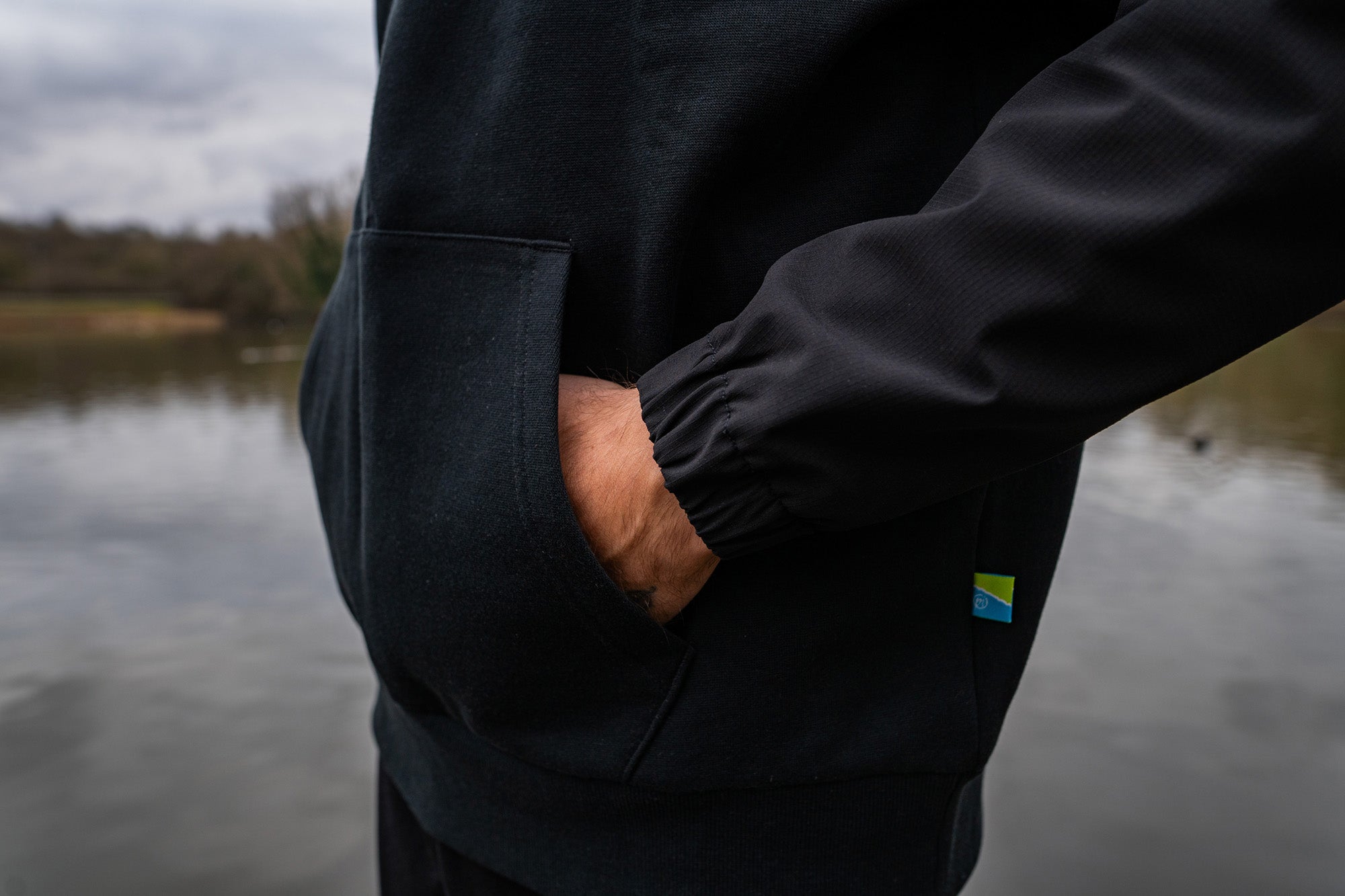 HYDROTECH PULLOVER HOODIE