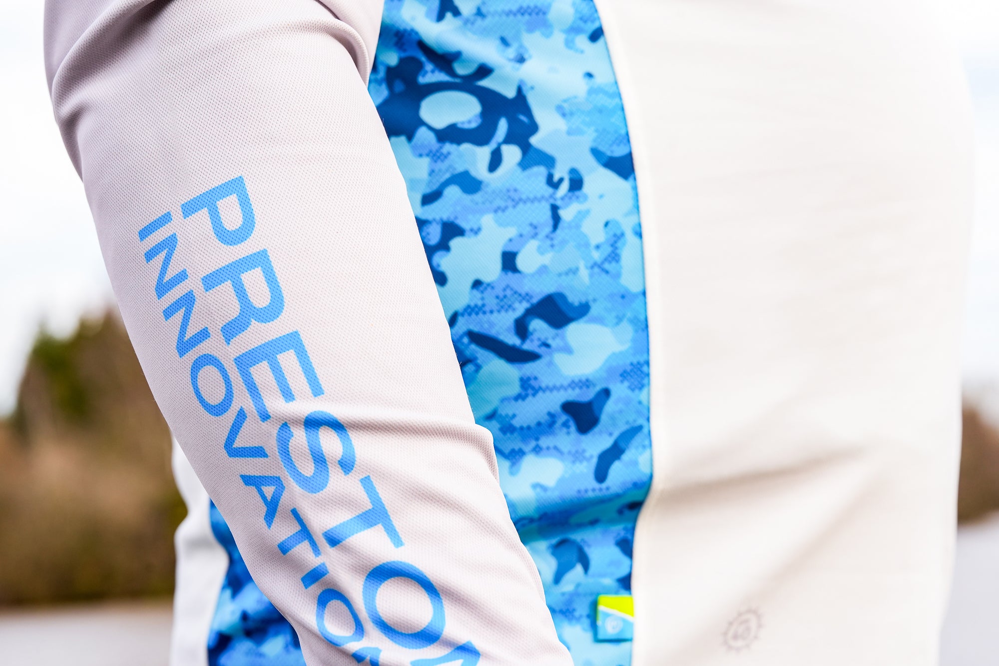 PERFORMANCE HOODED SUN SHIRT UPF-40