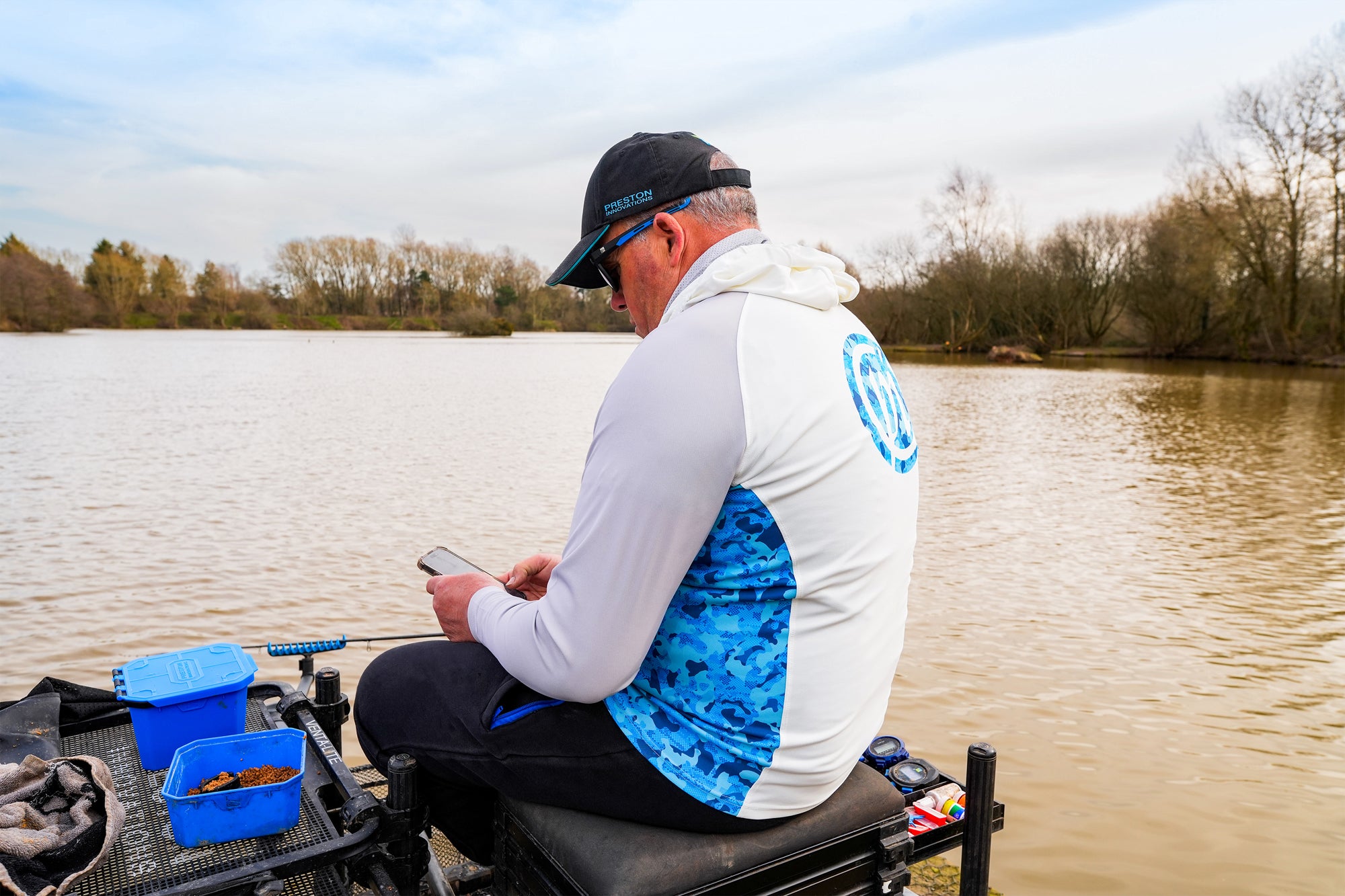 PERFORMANCE HOODED SUN SHIRT UPF-40