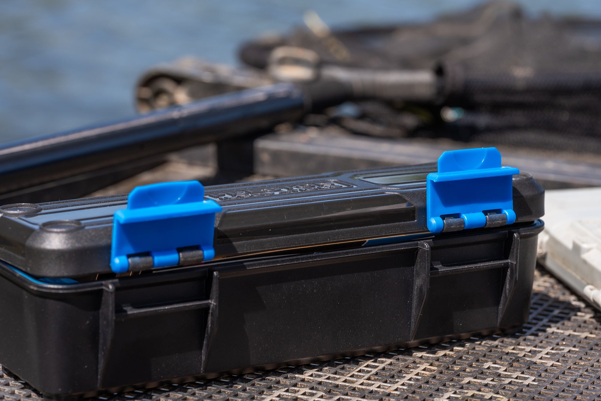 REVOLUTION COMPACT SPOOL BOX