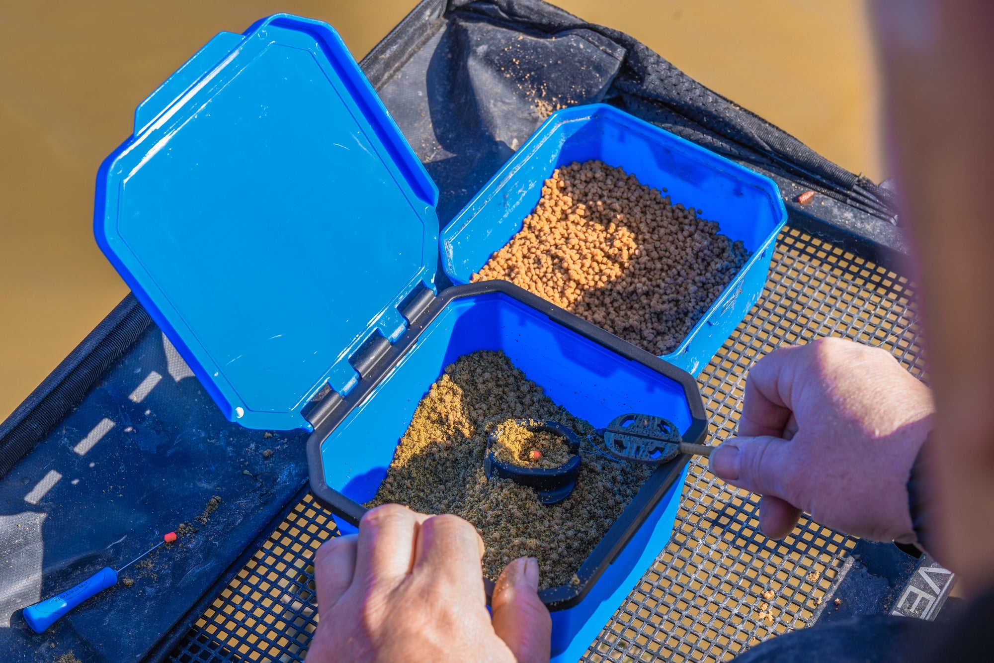 Preston pint flip lid bait tub