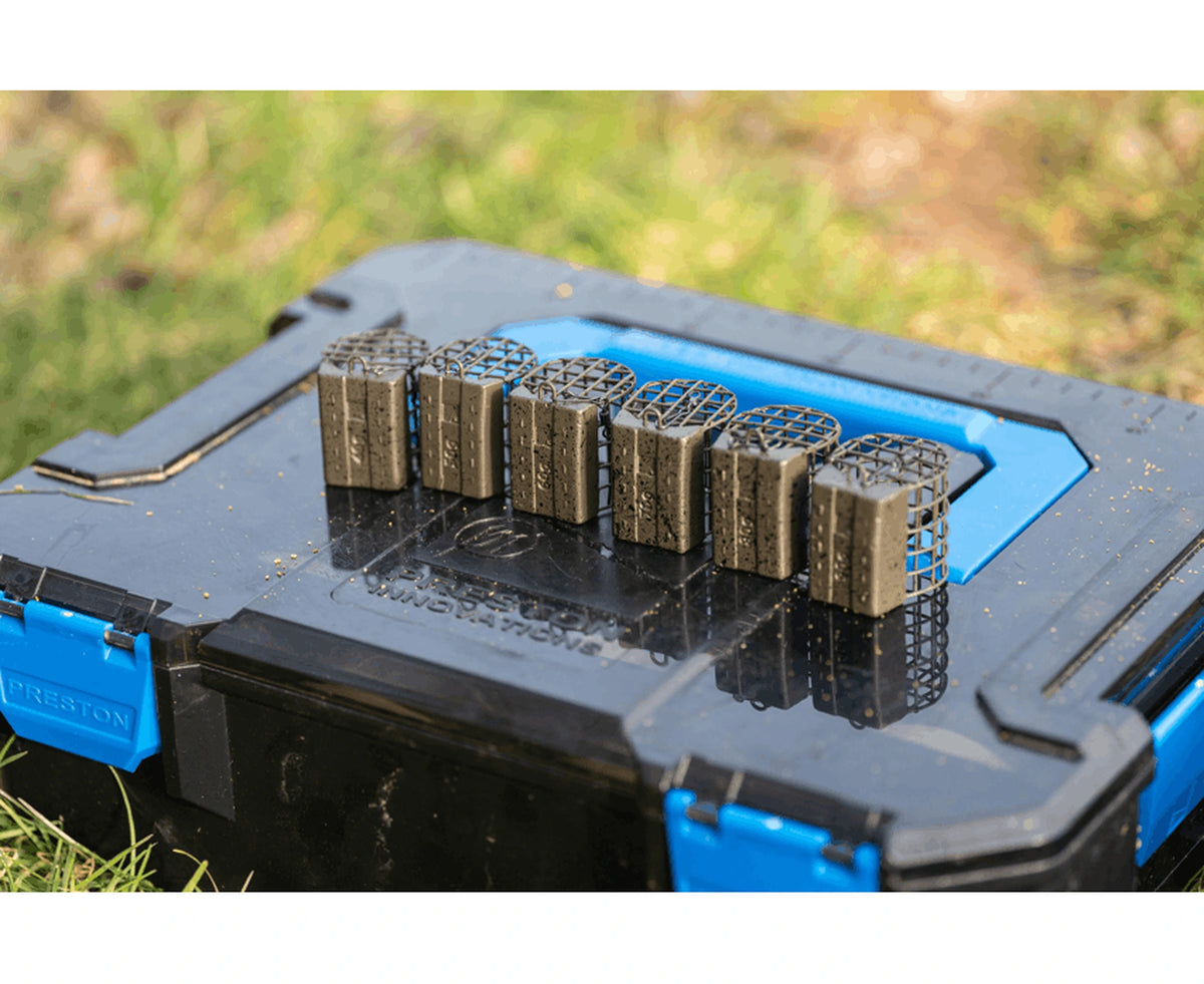Preston Flow Mesh Feeders op zitkist