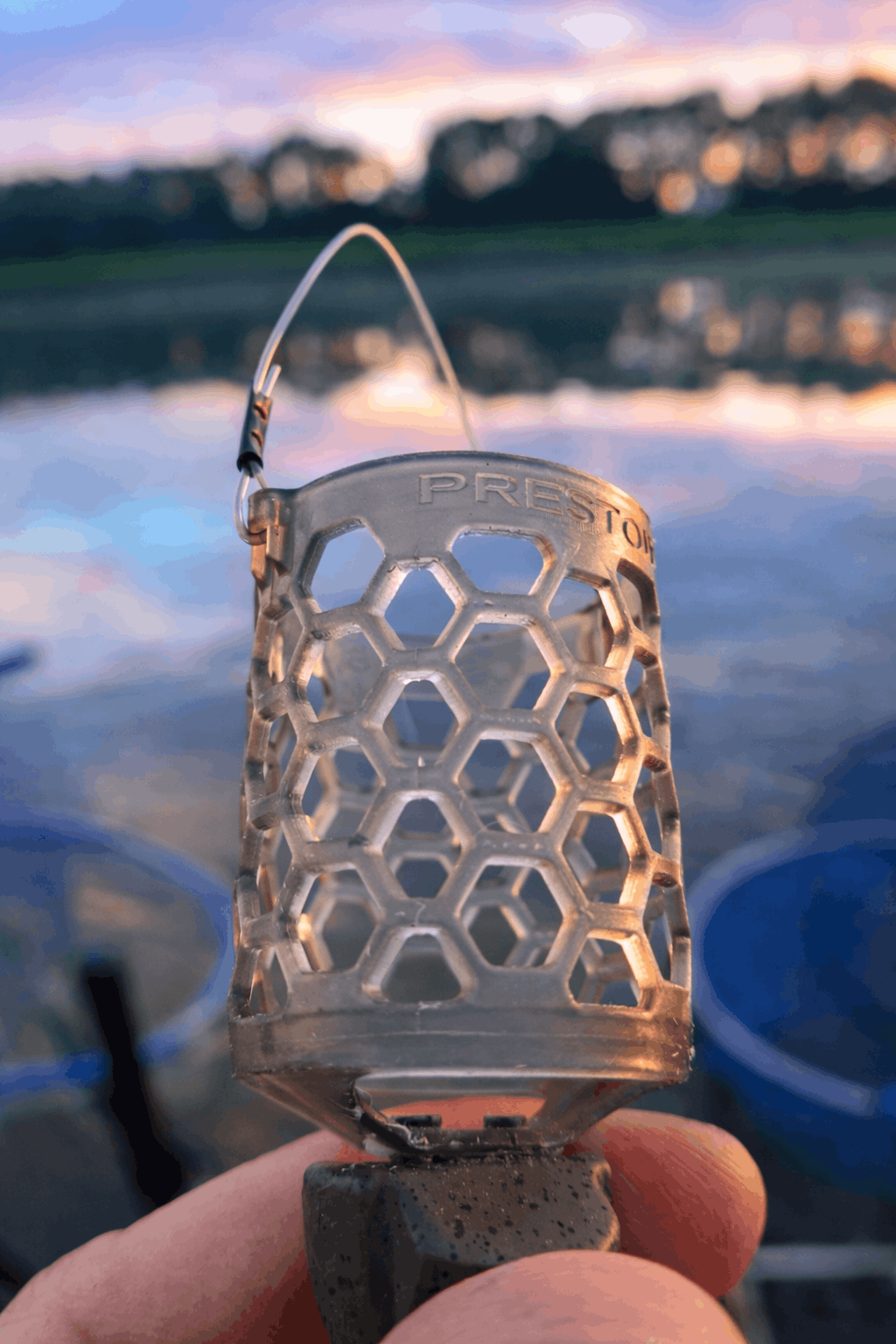 Hexmesh Plastic Bullet Feeders