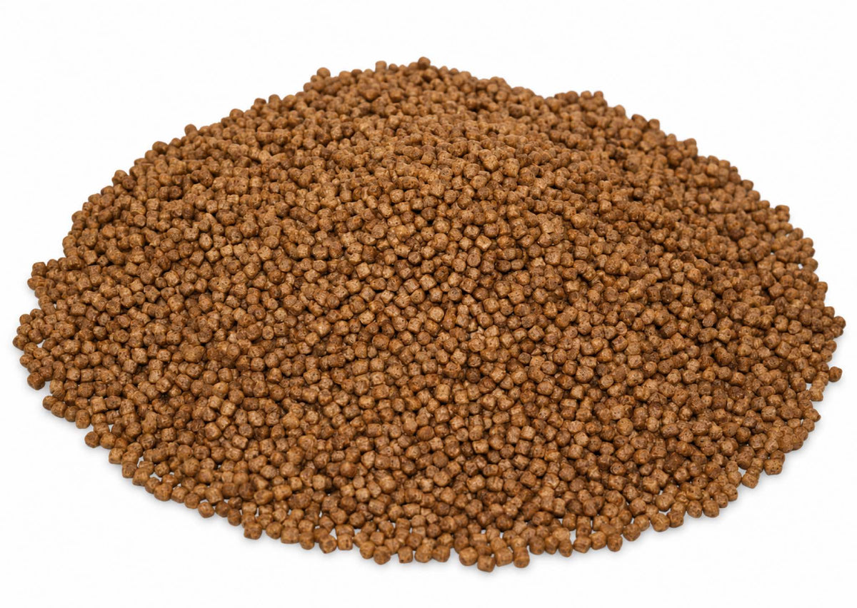 Skretting Expander Pellets 4mm – detail van drijvende pellets