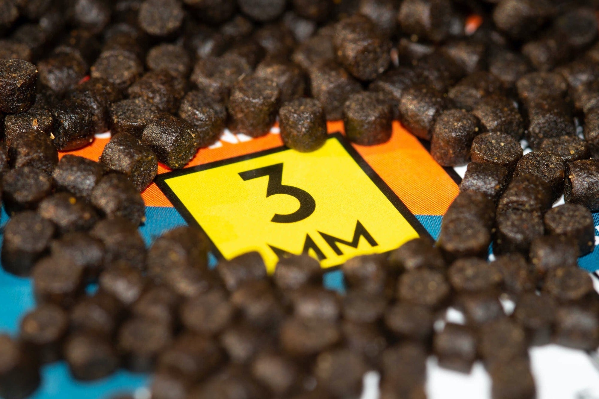 sonubaits cheesy garlic halibut pellets