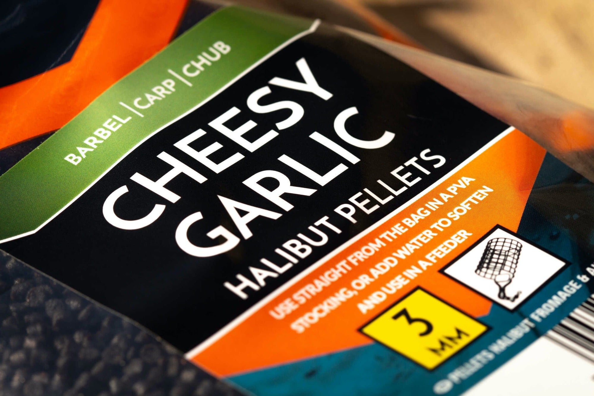 sonubaits cheesy garlic halibut pellets