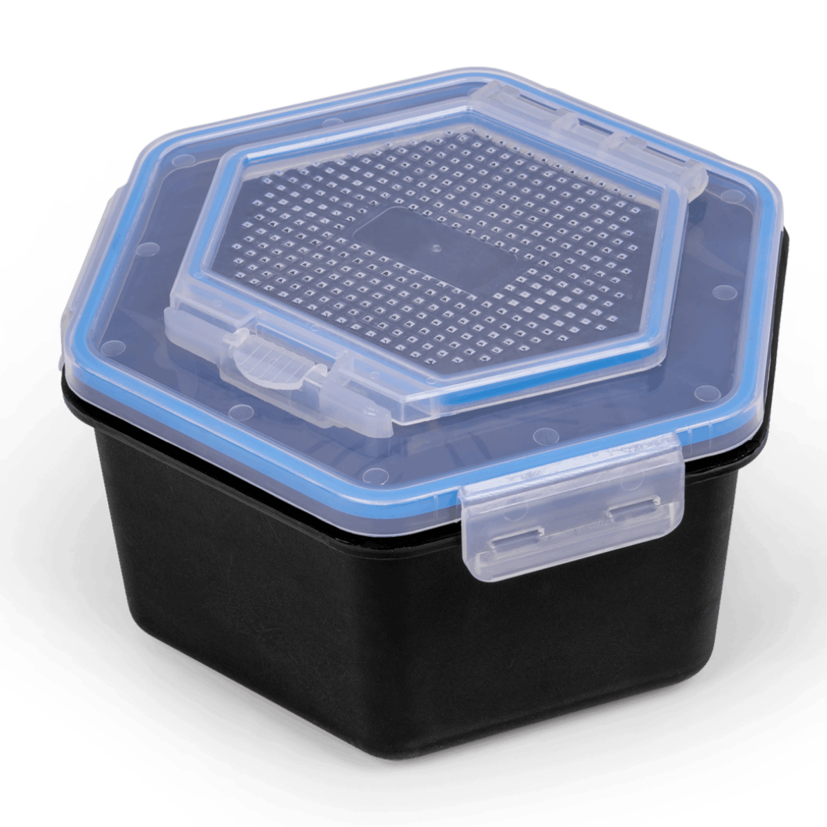 Zebco-Secure-lock-bait-box-and-Sieve-2L