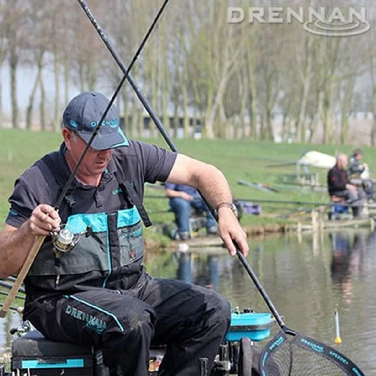 Drennan Shorty Pellet Waggler – visser met schepnet