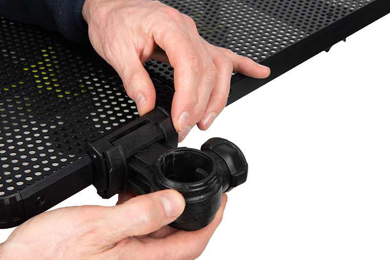 Matrix folding side tray clamp