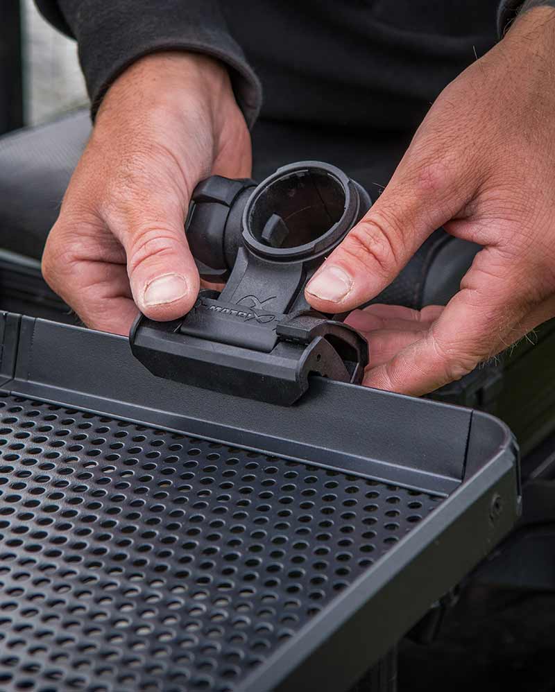 FOLDING SIDE TRAY CLAMP