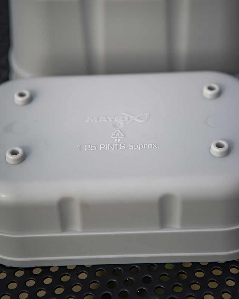 AIR FLOW BAIT TUBS