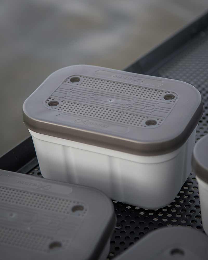 AIR FLOW BAIT TUBS