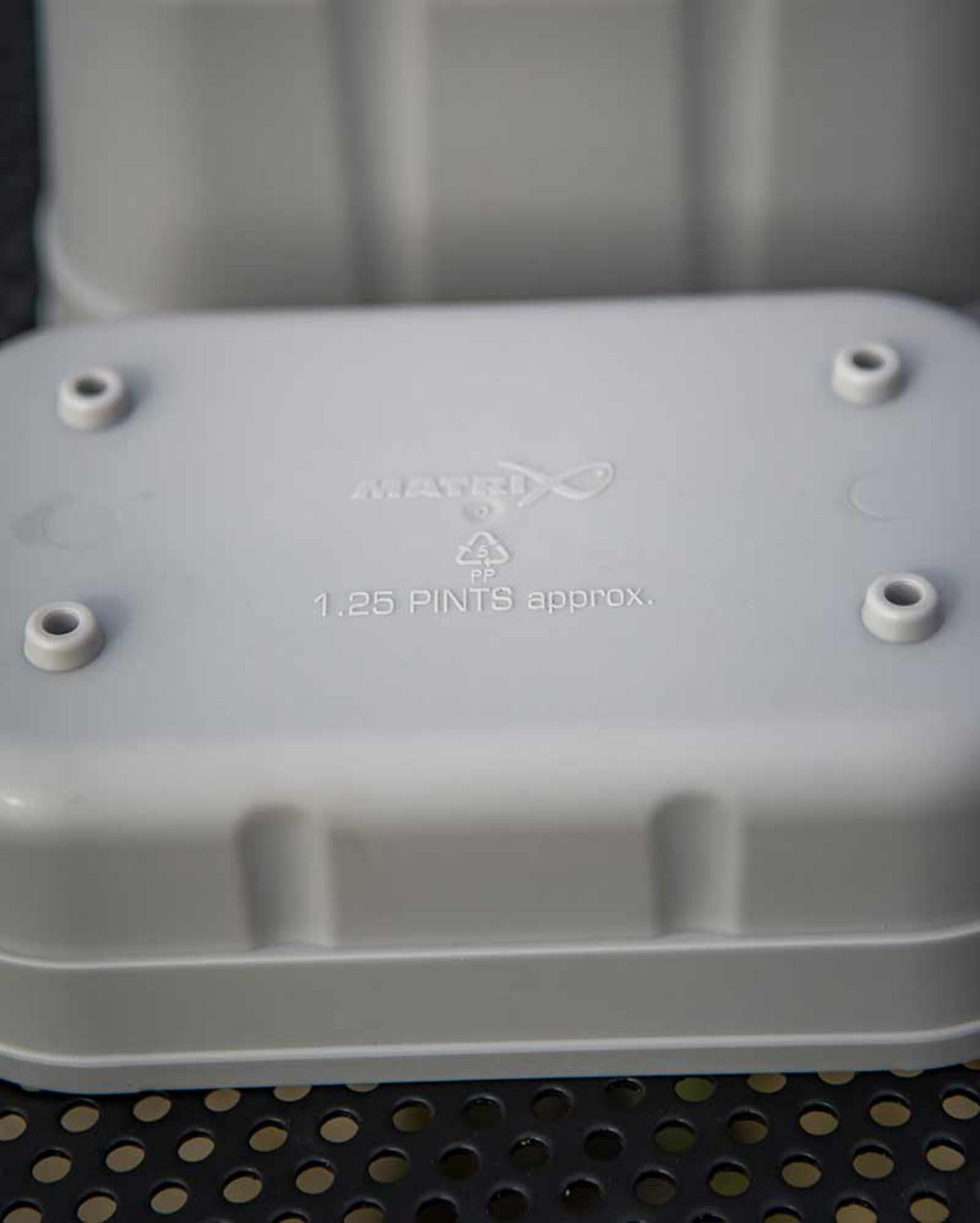 Matrix air lock bait tubs