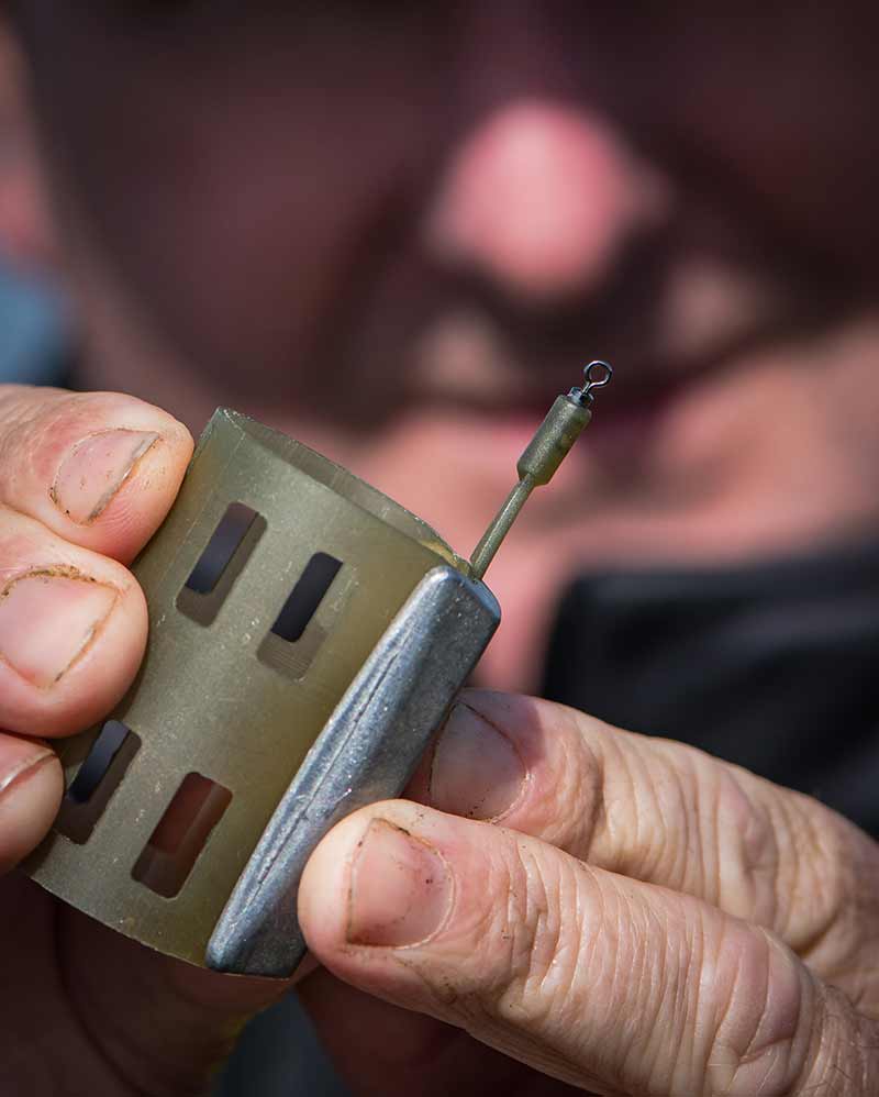 PLASTIC OPEN ENDED FEEDERS