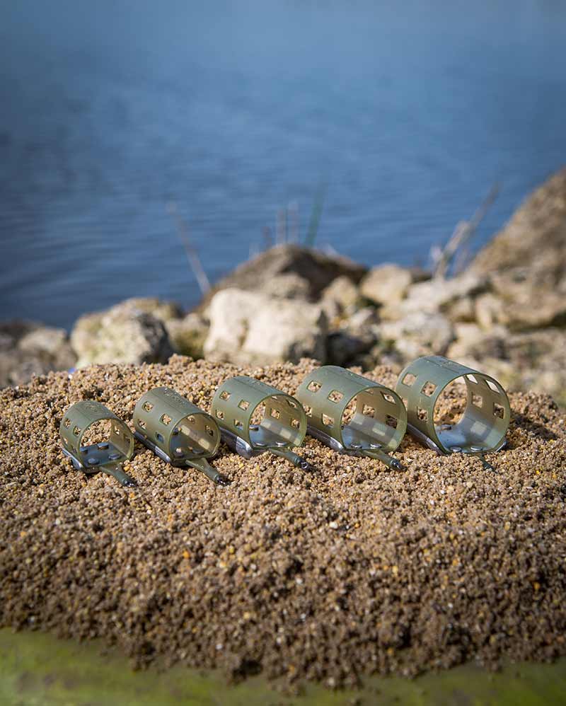 PLASTIC OPEN ENDED FEEDERS