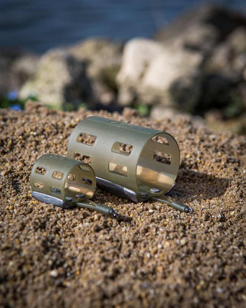 PLASTIC OPEN ENDED FEEDERS