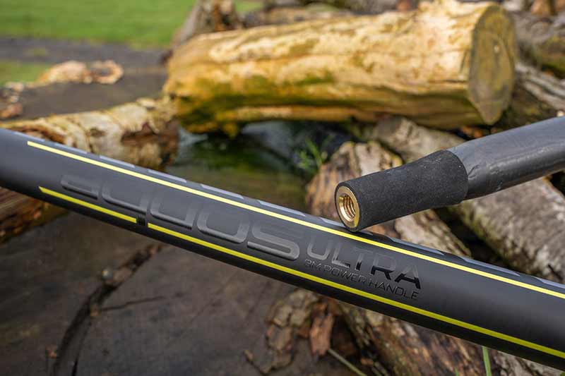 AQUOS ULTRA 3m LANDING NET HANDLE