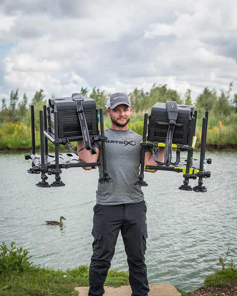 F25 PRO SEATBOX BLACK EDITION