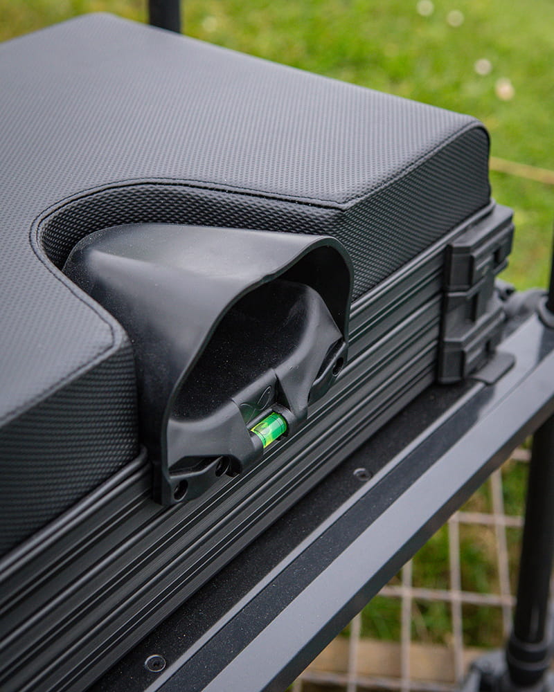 F25 PRO SUPER LITE SEATBOX - BLACK
