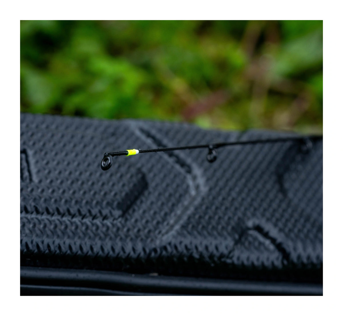 Guru Aventus Fibreglass Quiver Tip – detail van gele en witte beetindicatie en topogen