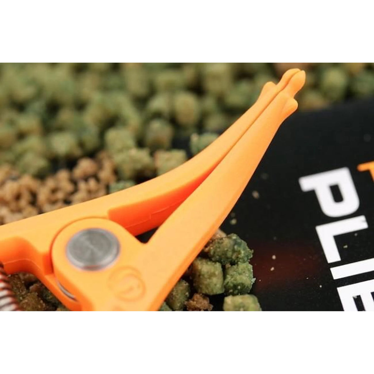Detail van de bek van de Guru Pellet Pliers