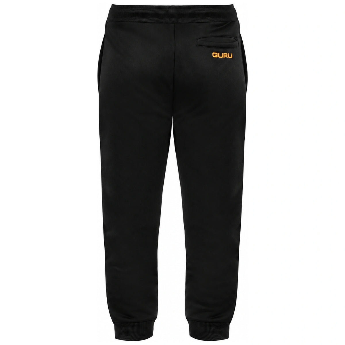 Achteraanzicht van zwarte Guru joggingbroek met achterzak en oranje GURU-logo