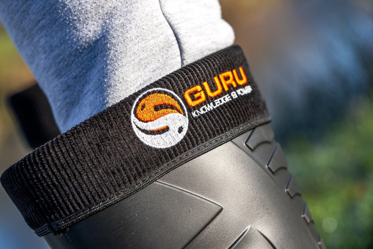 Guru Wellies regenlaarzen, detail van de zwarte voering met geborduurd Guru-logo