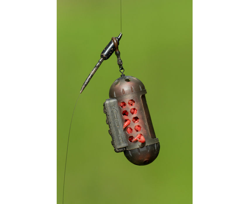 WINDOW MAGGOT FEEDER