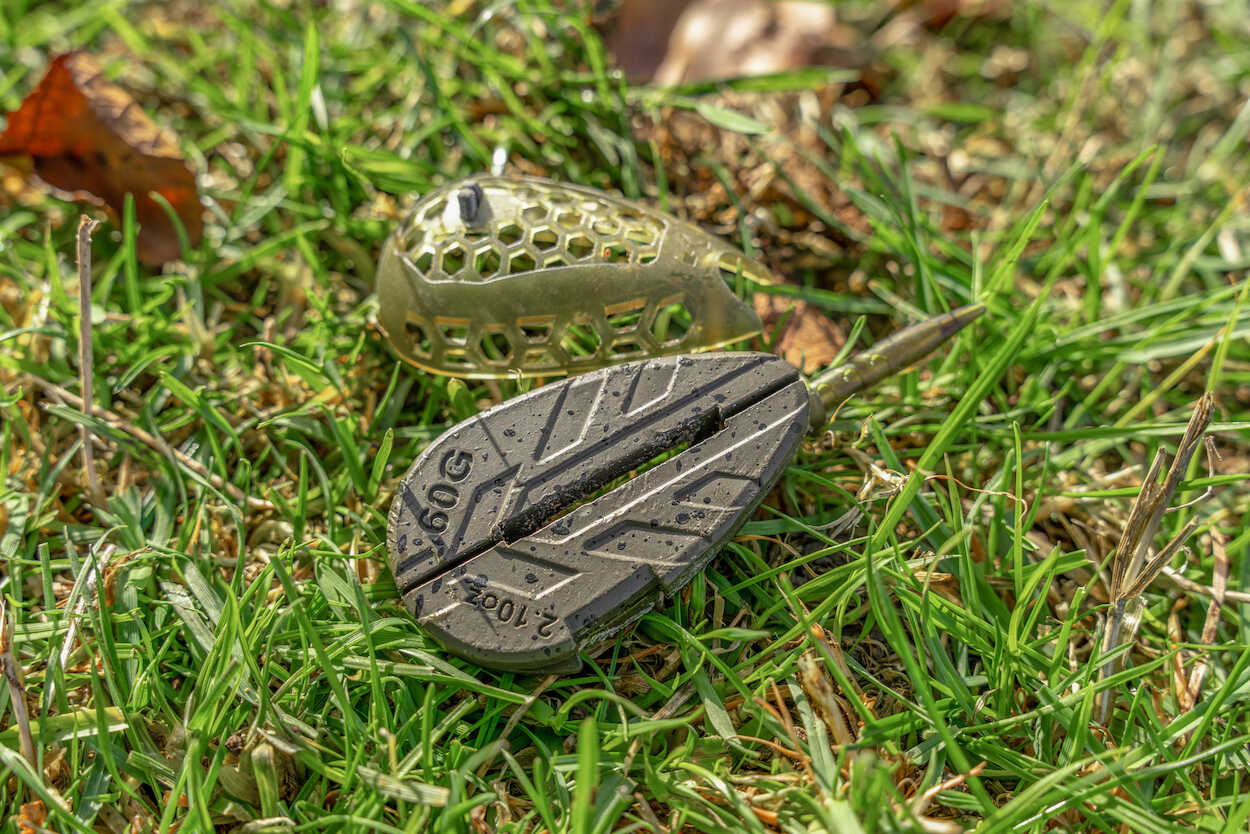 korum camo grub feeders