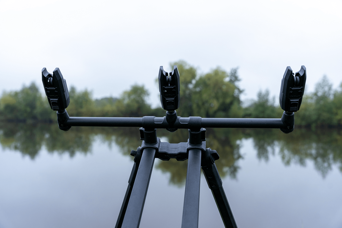 DELUXE 3 ROD TRIPOD - 🎁