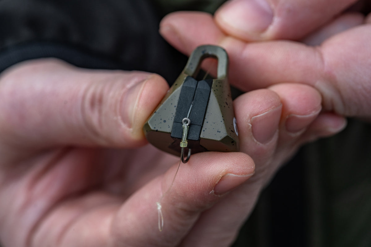 Korum Pinch-on Plummet 20g – gebruik van het peillood